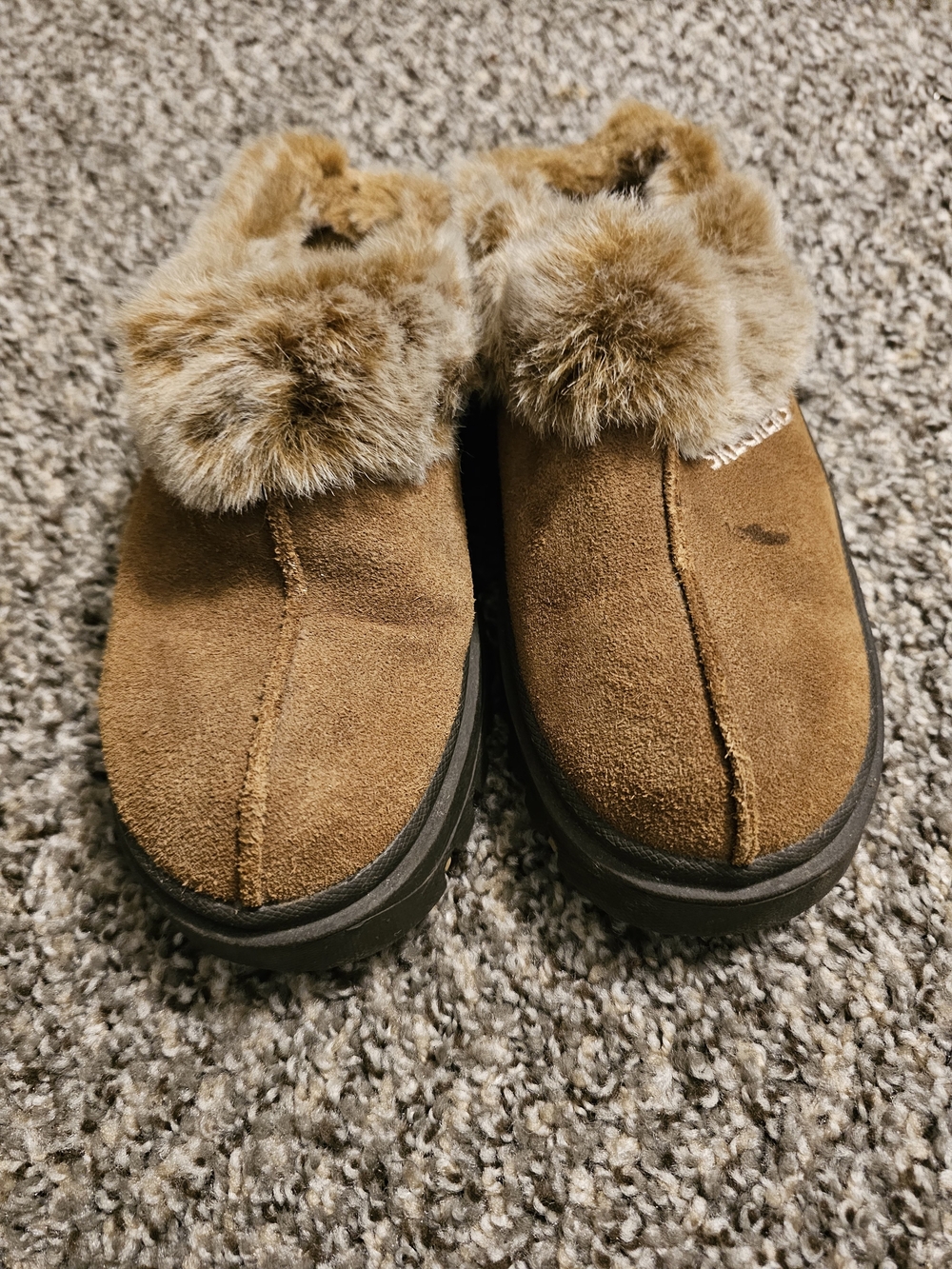 Skechers Tan Faux Fur Lined Chunky Sole Slip-On Size 6